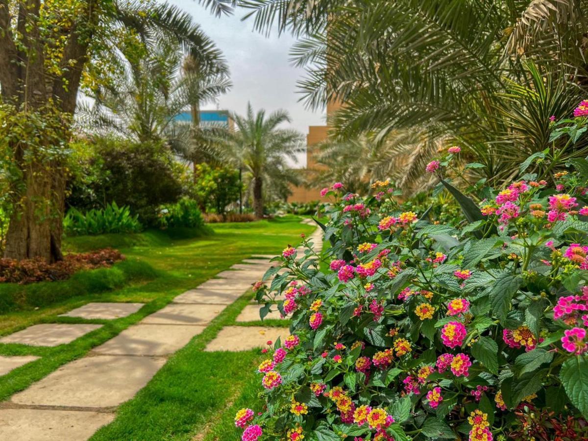 Grand Millennium Al Seef Basra Dış mekan fotoğraf
