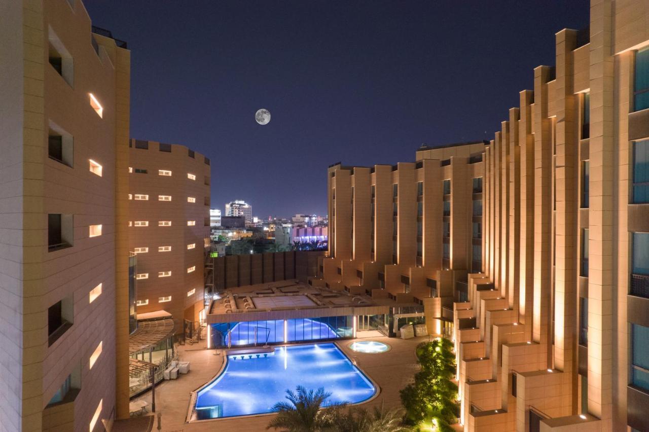 Grand Millennium Al Seef Basra Dış mekan fotoğraf