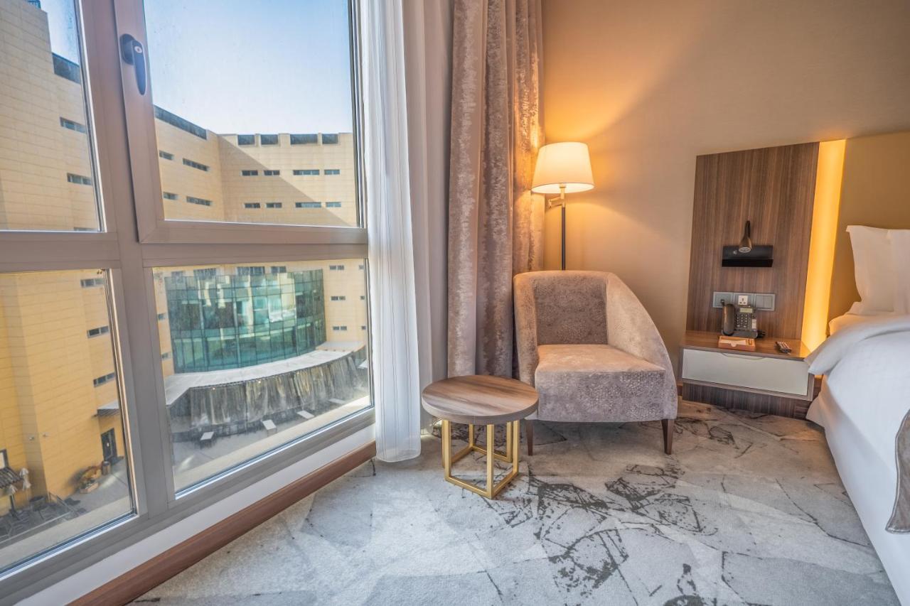 Grand Millennium Al Seef Basra Dış mekan fotoğraf